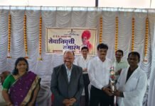 सावंतवाडीचा ‘आरोग्यदूत’ निवृत्त; डॉ. पांडुरंग वज्राटकर यांची रुग्णसेवा हीच खरी ईश्वरसेवा – ॲड. अनिल निरवडेकर