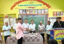 गावातील शाळेत शिकून मोठे व्हा, उद्योग-व्यवसायाभिमुख शिक्षण घ्या: गजानन परब