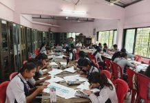 सावंतवाडीत ‘नशामुक्ती जनजागृती’ अभियानांतर्गत घोषवाक्य व पोस्टर स्पर्धा उत्साहात; विद्यार्थ्यांचा उत्स्फूर्त प्रतिसाद