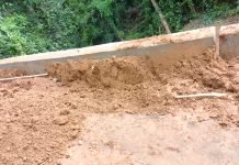 शेर्ले दुकानवाडी-कापई जुना पूल रस्ता बनला अपघाताचा सापळा; लाखो रुपयांचा खर्च पाण्यात, नागरिकांमध्ये तीव्र संताप