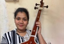 कॅनव्हासऐवजी वीणेवर साकारले श्रीविठ्ठल-रुक्मिणीचे देखणे रूप!